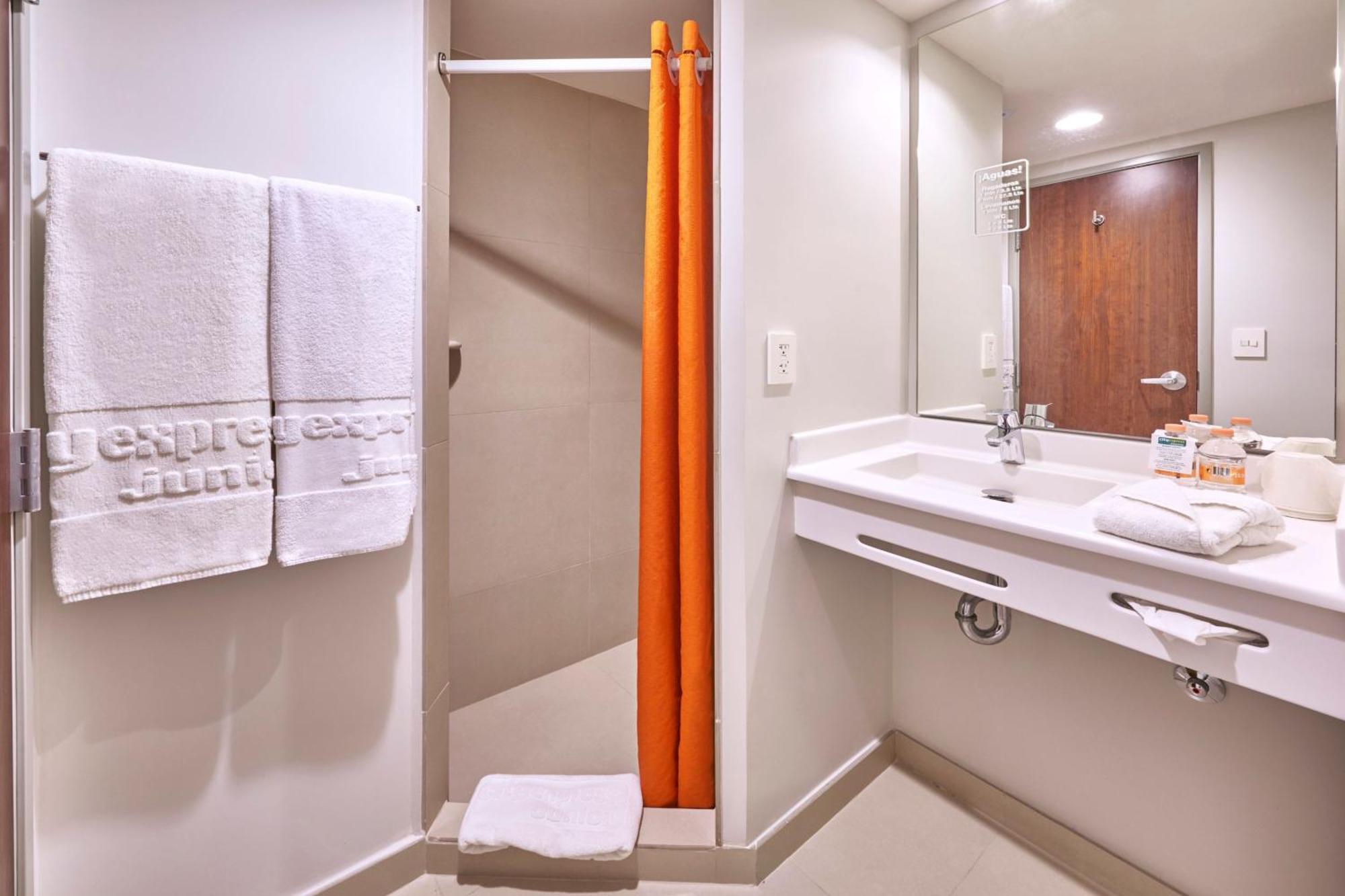 City Express Junior By Marriott Puebla Finsa Exterior foto